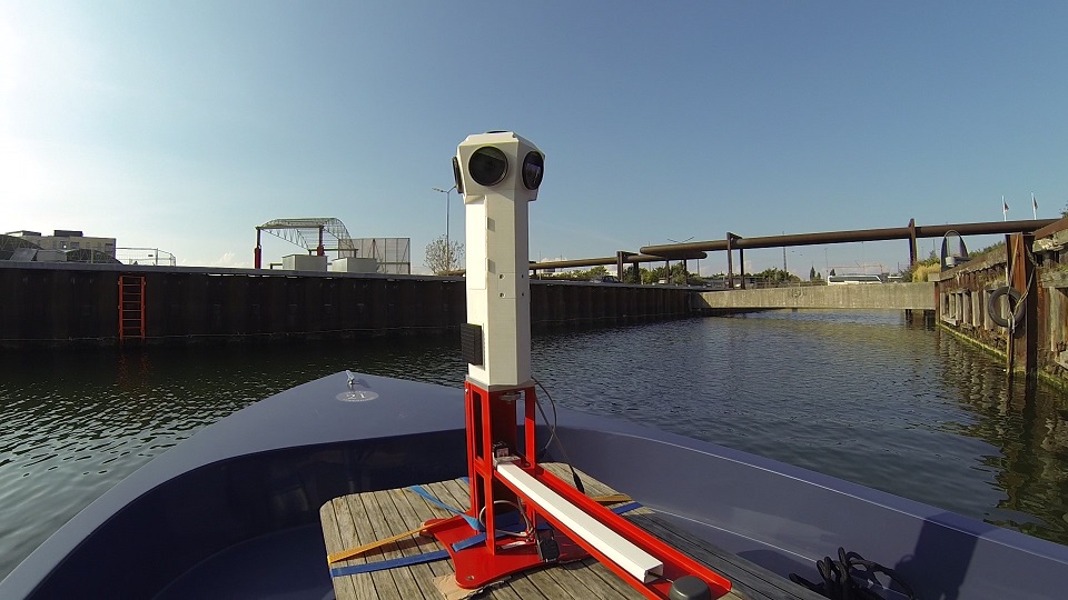 Boat-1.jpg